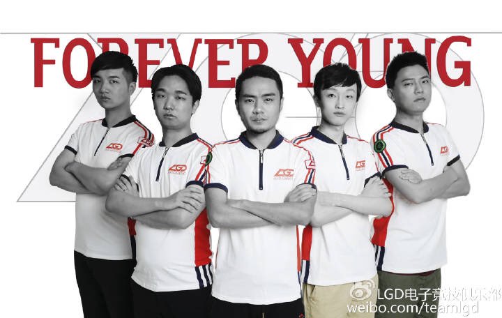 LGDgaming's tweet photo. Here's to both our new DOTA2 teams doing well in the new season 💪🏻🍻 ! LGD, Fighting!! https://t.co/yAoCIAMYk5