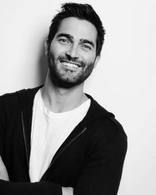 SondagesSeriesF's tweet photo. 21. Tyler Hoechlin 🌙 https://t.co/5rMSPuxEPi