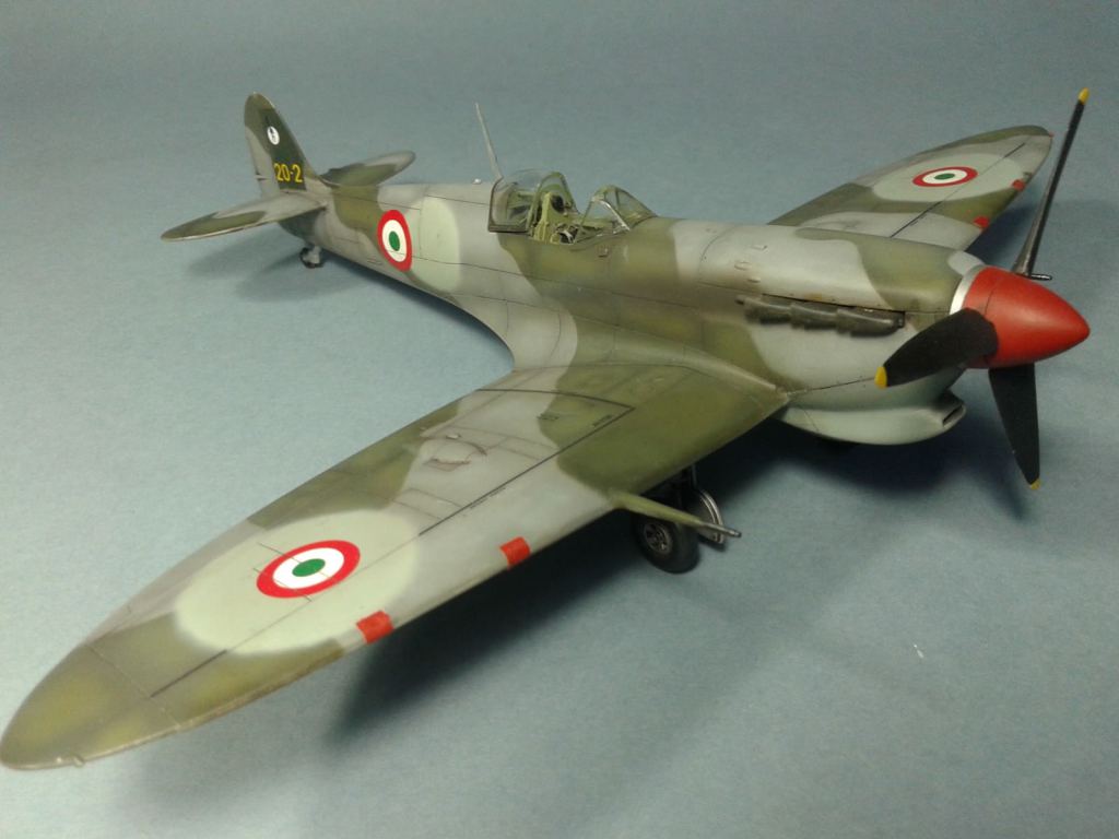 modelingtime's tweet image. Once We Were Enemies – Spitfire Mk.Vb Trop dal kit Hasegawa in scala 1/48. modelingtime.com/spitfire-mk-vb…