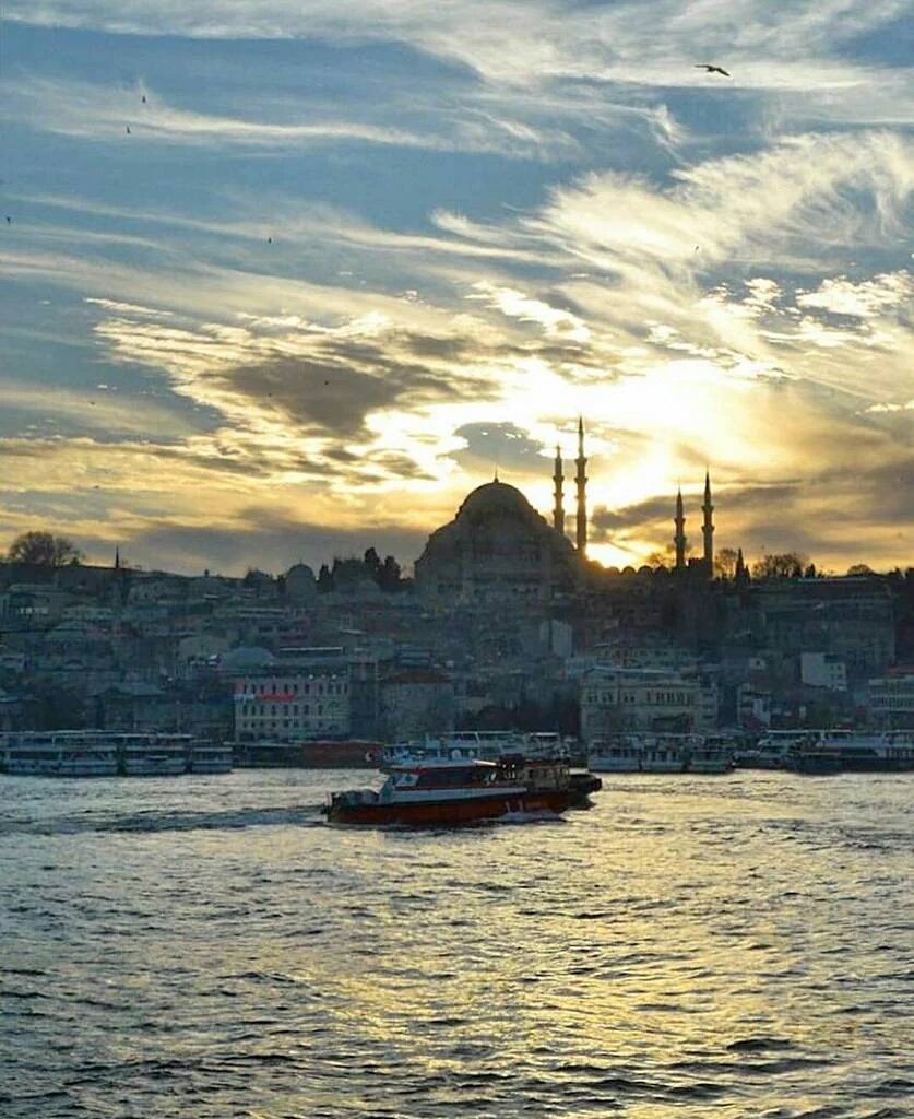berattt604's tweet photo. @Fiorella0003 @PurbaSr istanbul https://t.co/XDYuW81KiN