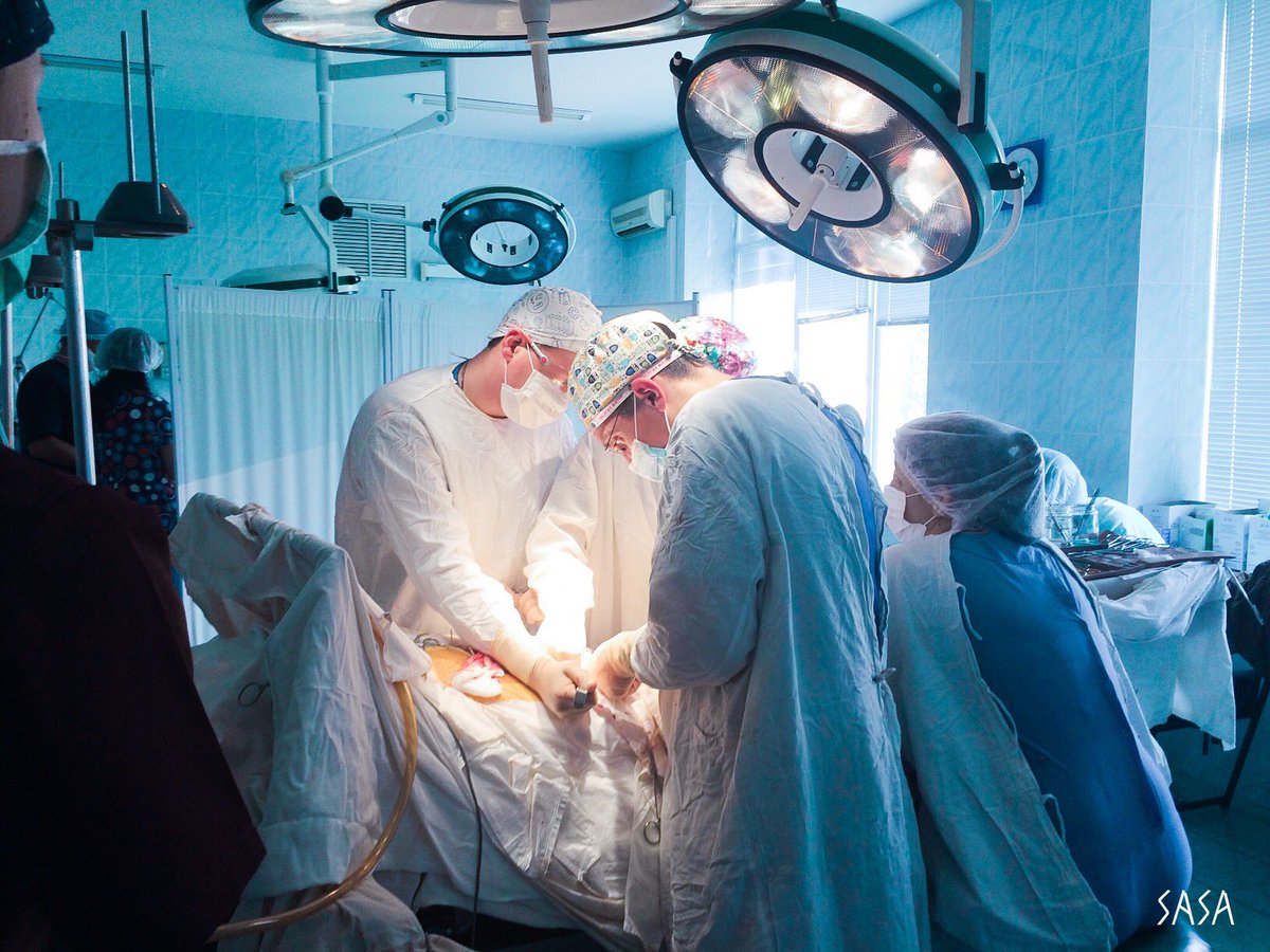 Our #volunteers in #Ukraine , Kiev Military Hospital could learn from passionate surgeons