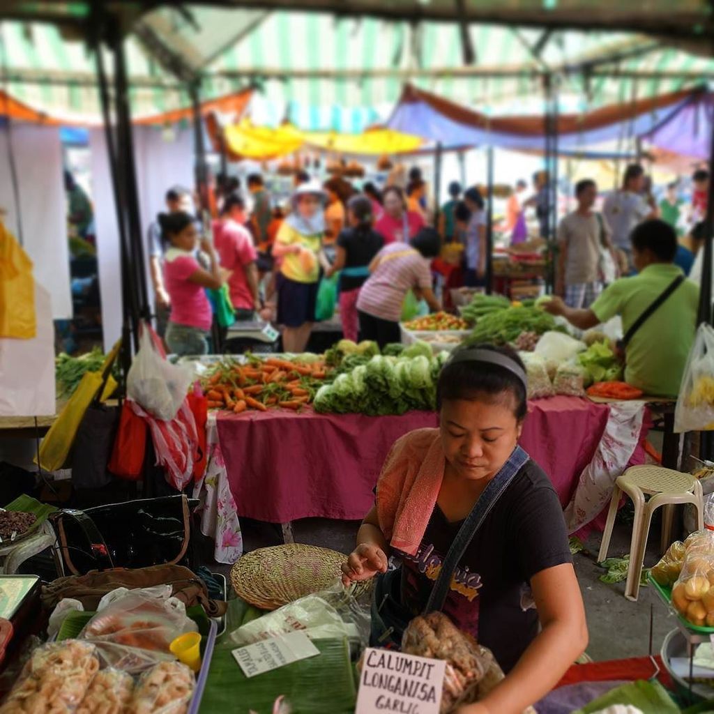 goseasia's tweet image. Another #weekend, another #market day at #SIDCOR in #quezoncity #Manila #Philippines. ift.tt/2cZb0t8