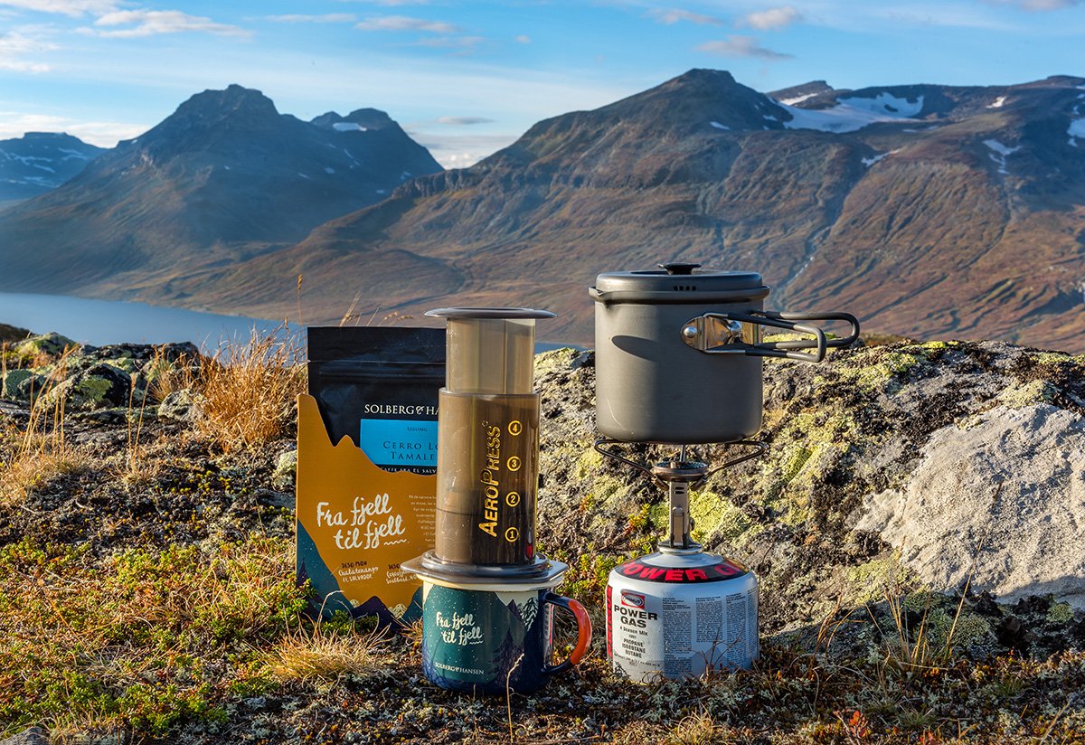 rsamdal's tweet photo. Perfect coffee when hiking in #Jotunheimen #Norway #AeroPress #SolbergHansen #coffee @SolbergHansen https://t.co/hUI6F06Iol