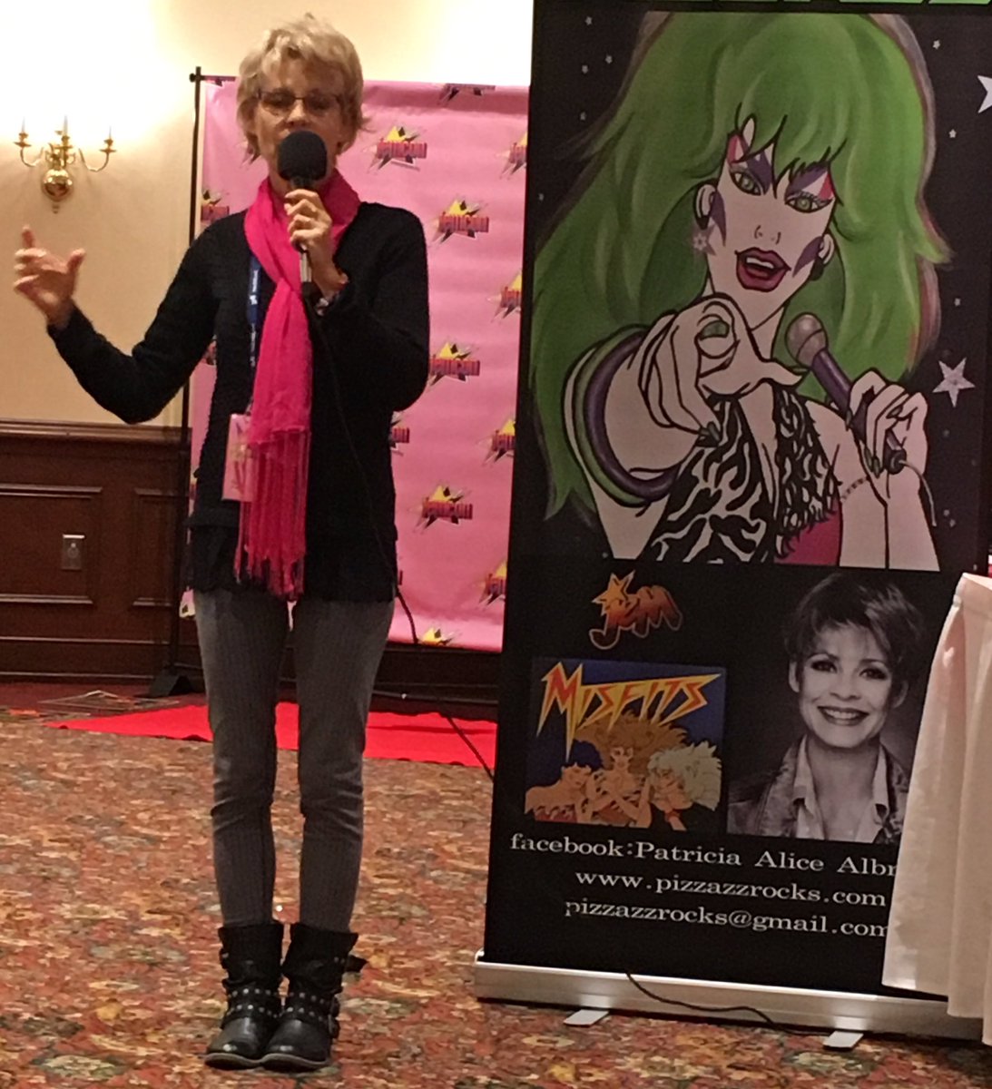 JemConNews's tweet photo. #PatriciaAliceAlbrecht on working with @charlie_adler on #Jem as the 'bad' group. #Pizzazz #EricRaymond #Techrat https://t.co/WWHfr21W3V