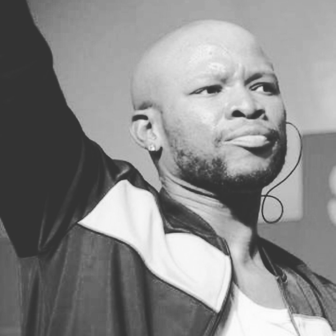 MkhulekoHlengwa's tweet photo. #RIPMandoza There is but one step between life &amp; death, yours is a giant leap! #Mandoza #GoneTooSoon. Condolences! https://t.co/dpJkzSMc5a