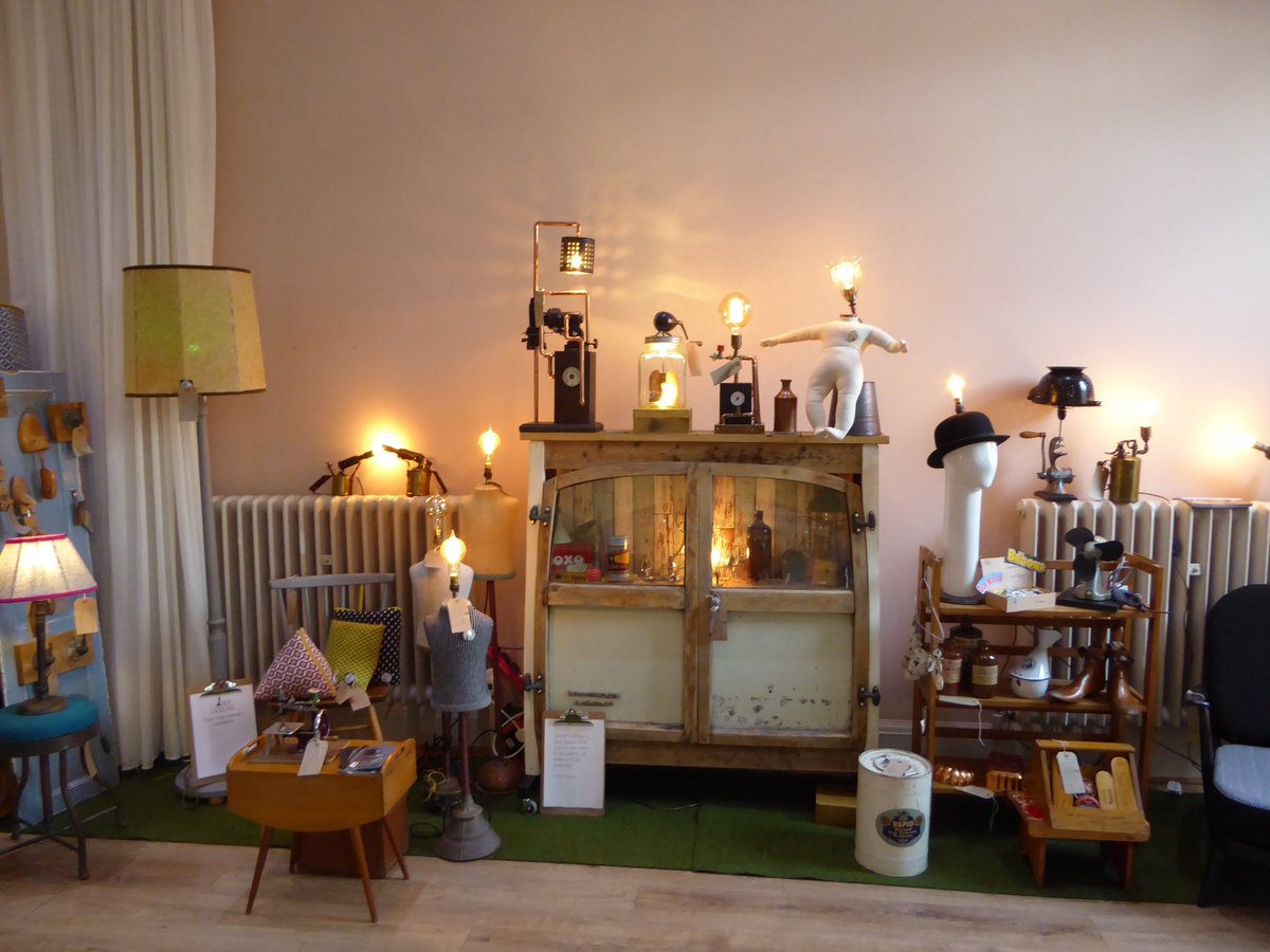 JanerDesigns's tweet photo. #VisitJANER today @solastc till 5 @28BeckenhamRd #vintage #upcycled #lights #salvage https://t.co/IDrnxvgkC4