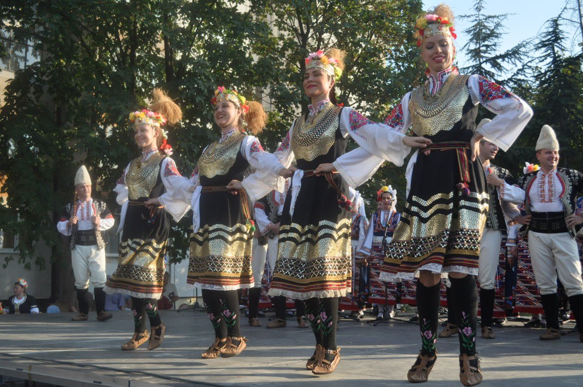 Bulgarian Charm tweet media