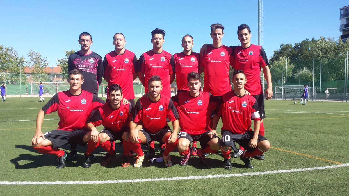 _adnaya_'s tweet photo. Ya esta listo el Aficionado "A" para debutar en Primera. Suerte chicos!!
#todoalrojo https://t.co/fuiqZh2YsO