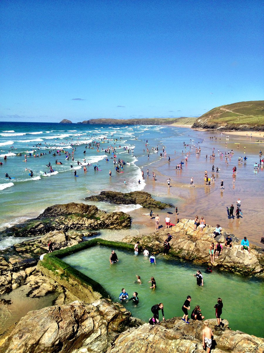 ILoveCornwallUK's tweet photo. RT if you want a dip in Perranporth's natural ocean pool #loveCornwall https://t.co/mfDFBV1MtO https://t.co/ijIaGYB28f