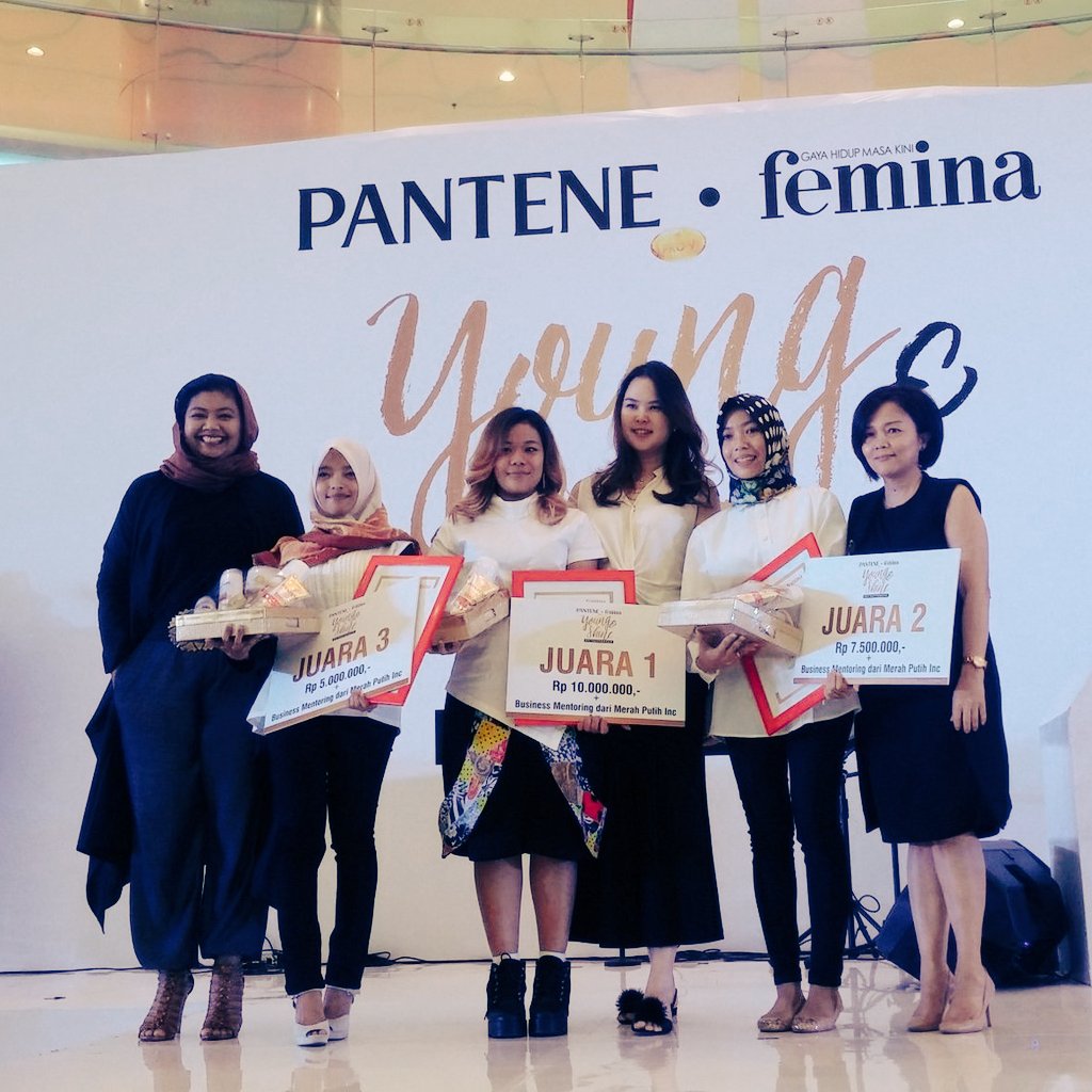 Selamat kpd 3 pemenang Pantene x Femina #YoungNShine Entrepreneur! Kreativitas kalian luar biasa! #KuatItuCantik
