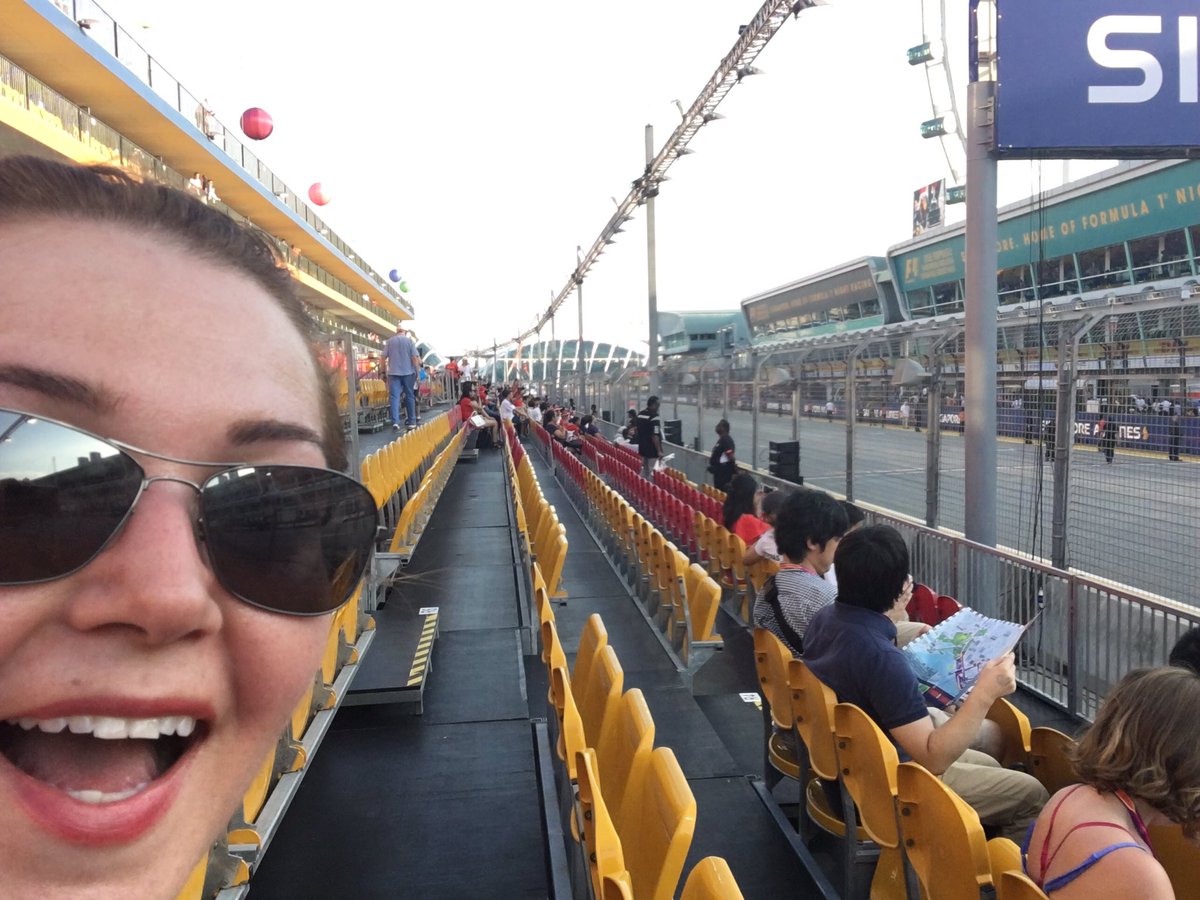 NinasWithCoco's tweet photo. #SingaporeGP #F1NightRace #CornMash https://t.co/mSYTCk0CdW