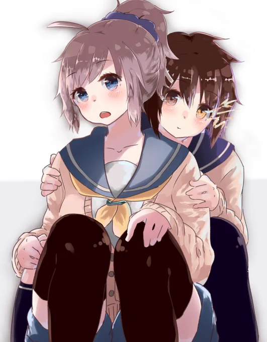 青葉さんと古鷹さんの秋スタイル #秋になったし艦娘にカーディガンorセーター着せようぜ 