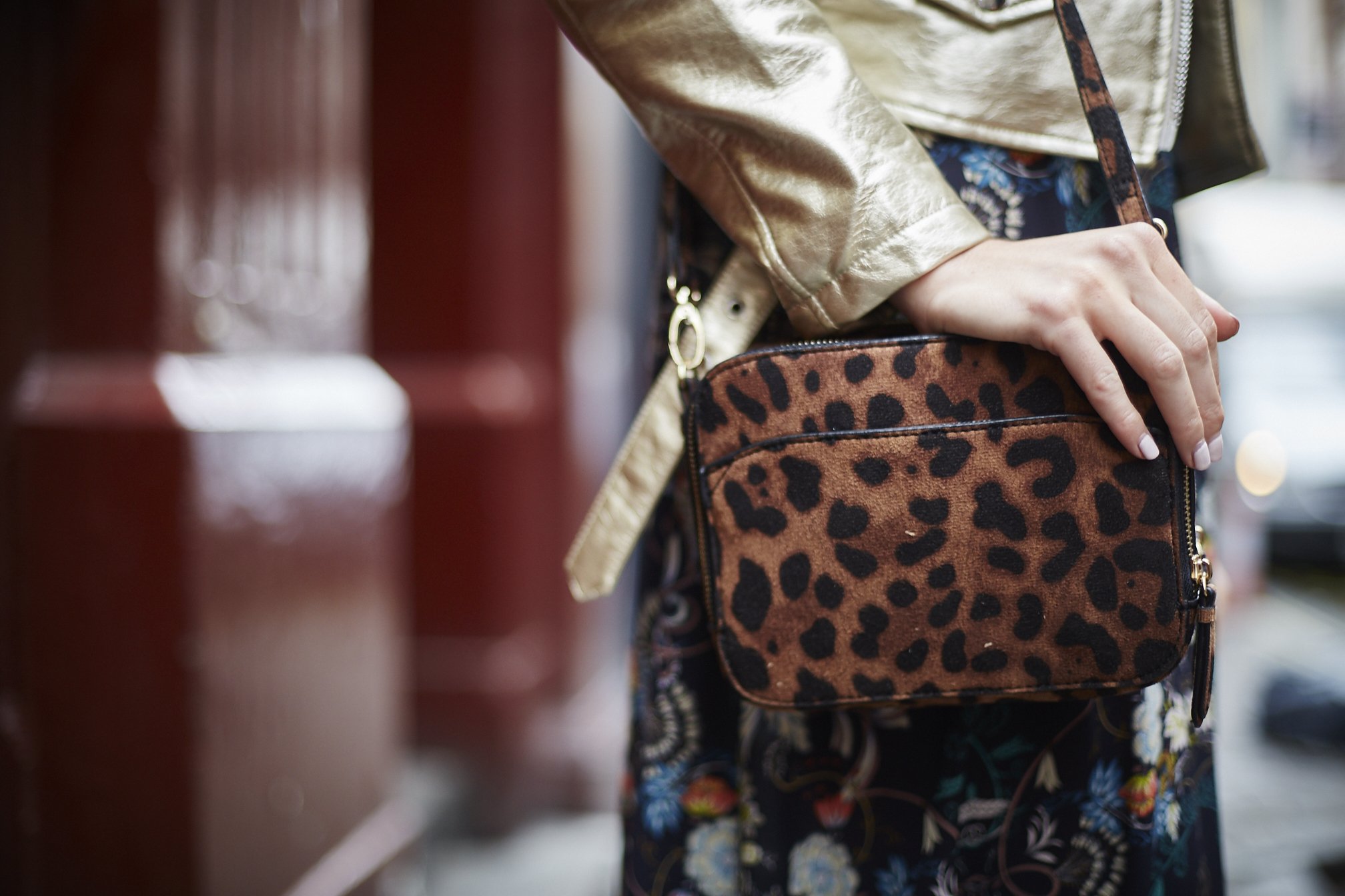 accessorize leopard print bag