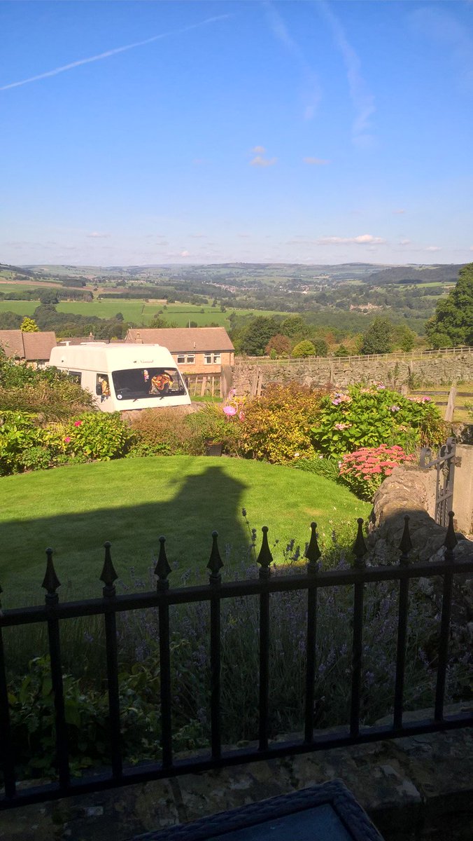MannsStephen's tweet photo. Sunday  morning. Above  Bakewell  in Derbyshire  what a beautiful  day https://t.co/T2JcODRXor