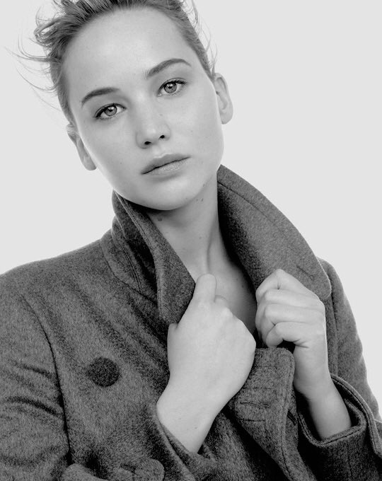 RT FOR - Holland Roden
LIKE FOR - Jennifer Lawrence