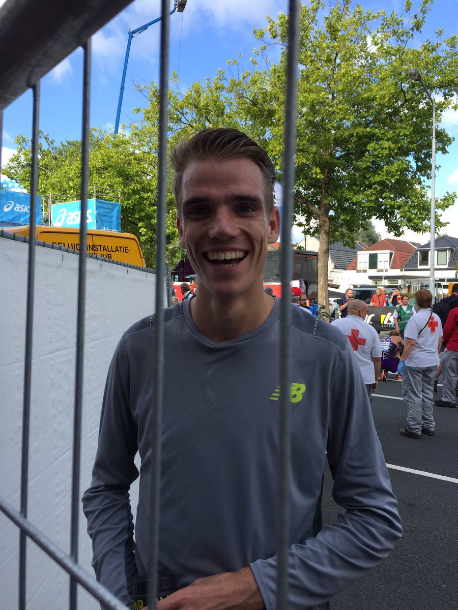 Super trots op <a href="/Edwinttt/">Edwin de Vries</a>!! 3e NL'er bij de @damtotdamloop 👍🏻😁🏃🏼