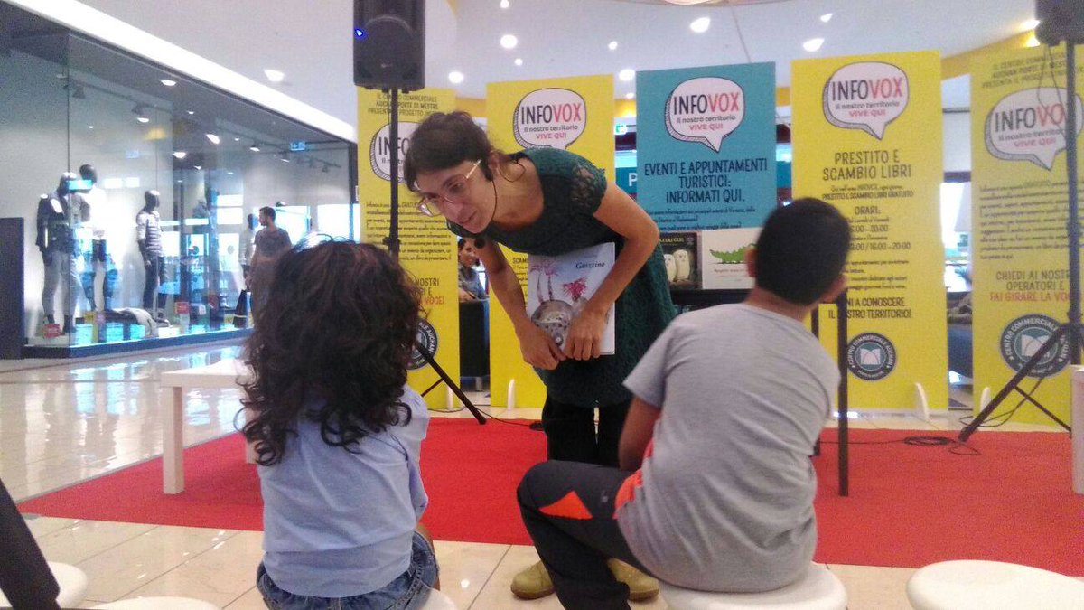 eventisangit's tweet image. Reportage fotografco: #Laboratorio #MACCHIEDICOLORE con #SUSIDANESIN al CC #AUCHAN #PORTEDIMESTRE