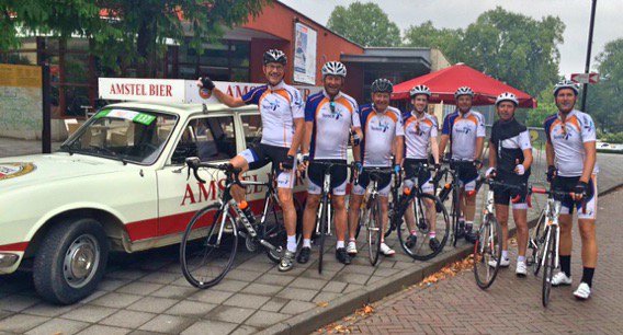 FietscafeVburg's tweet photo. Deze racende #Rijsbergers pakken #lus3 #BAM #Caubergers https://t.co/sh0jM9FWSi