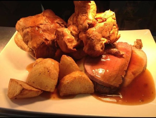 Who's ready for a 'proper Yorkshire' Sunday dinner?
#sundays #goodgrub