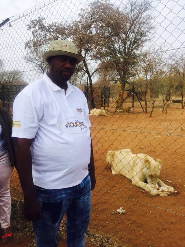 DesboMohono's tweet photo. With the chairperson of @TourismNW Board visiting Kudusrus near Madikwe #TourismFridays #AReYengBokoneBophirima https://t.co/KkfgxVZ6nZ