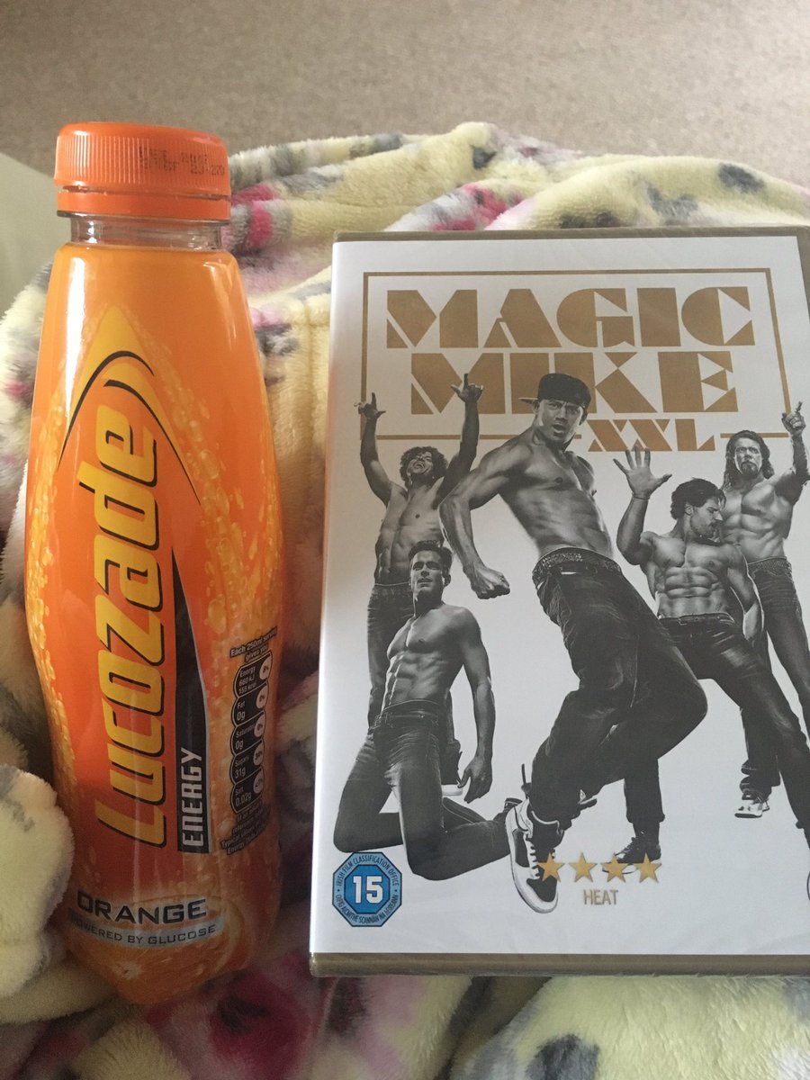 jarvis_gemma's tweet photo. Day 3 of being poorly sick 🤒😰 then there is that one special person who brings round treats 😍 #feelingloved https://t.co/6IUhcIBFXw
