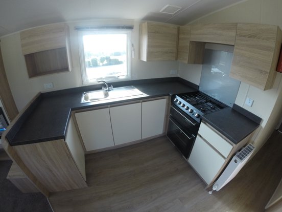 ClemcoCaravans's tweet photo. WILLERBY LYMINGTON for sale at @orchardparkuk for £22,950. 35 x 12, 2 bed, 6 berth, 2017 model. https://t.co/TXYD59Ygp7