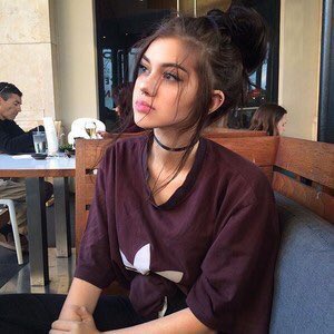 rpgstc's tweet image. Sahar Luna
Molly 
19 ans 
Bisexuel 
Brontophobie et Arachnophobie 
impulsive,attachante, vulgaire 
@rpwmolly