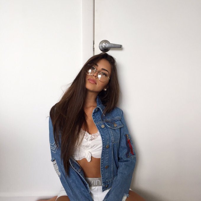 rpgstc's tweet image. claudia tihan
max tihan 
17ans
hétéro
vertige, peur d&apos;être seule
joviale, lunatique, drole
@tihanrpgmzb