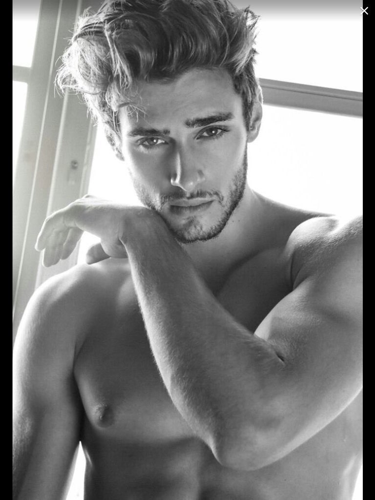 rpgstc's tweet image. Daniel Bederov
Finn Liddell
21 ans
Hetero
Claustrophobe &amp;amp; peur des oiseaux
Colérique, loyal, courageux
@FLiddell_RPG