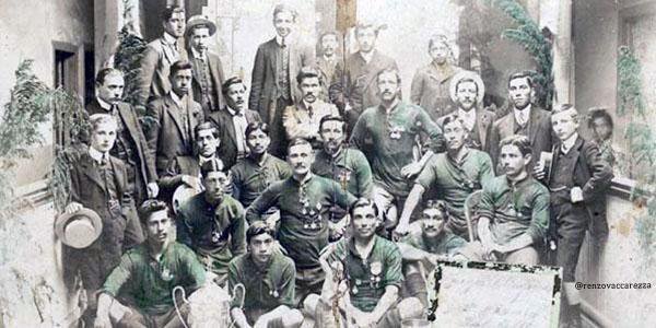 RenzoVaccarezza's tweet photo. La 1º vez que @swanderers utilizó la camiseta verde fue el 18 de septiembre de 1908. https://t.co/fi5bdPrblw
