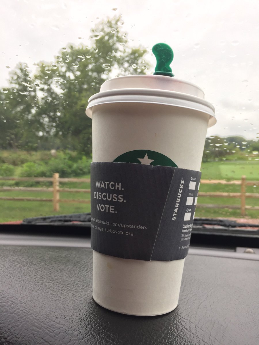 Lizeduc8s's tweet image. I didn&apos;t win #StarbucksForLife, but if I had, my favorite character would be the one who made me a winner. #PSLtime