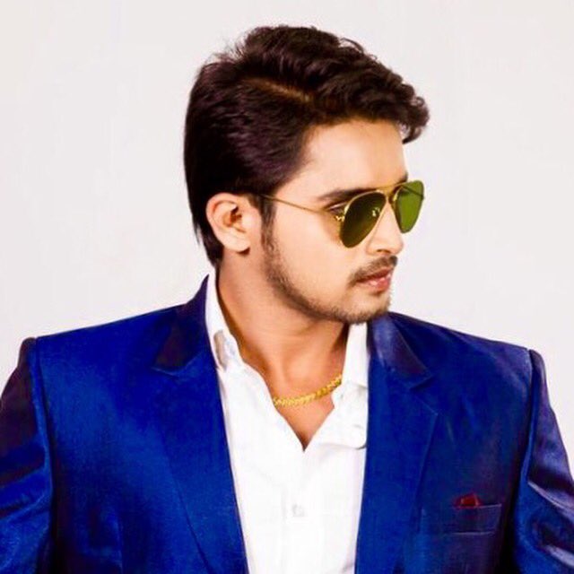 ActorKiranRaj's tweet photo. #raj #photoshoot #shoot_life #actor_life https://t.co/wZ8cDAYqgp