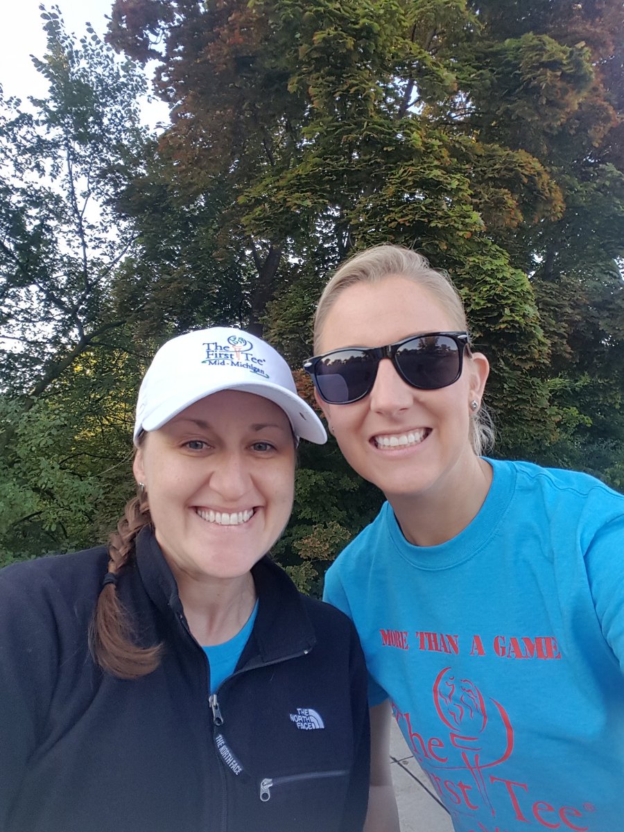 rsampson011's tweet photo. Team #TFTMM is primed and ready for the @CCRiverRun. 3 Marathon Relay teams are pumped! https://t.co/zEnCcsb8VX