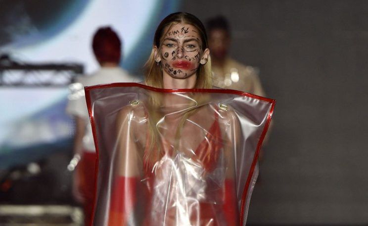 taulukos's tweet photo. #NEWS: The hot trend at New York Fashion Week is sweating profusely in… https://t.co/K9x8ToaBJC #Style #Fashion https://t.co/1s4wssaRDh