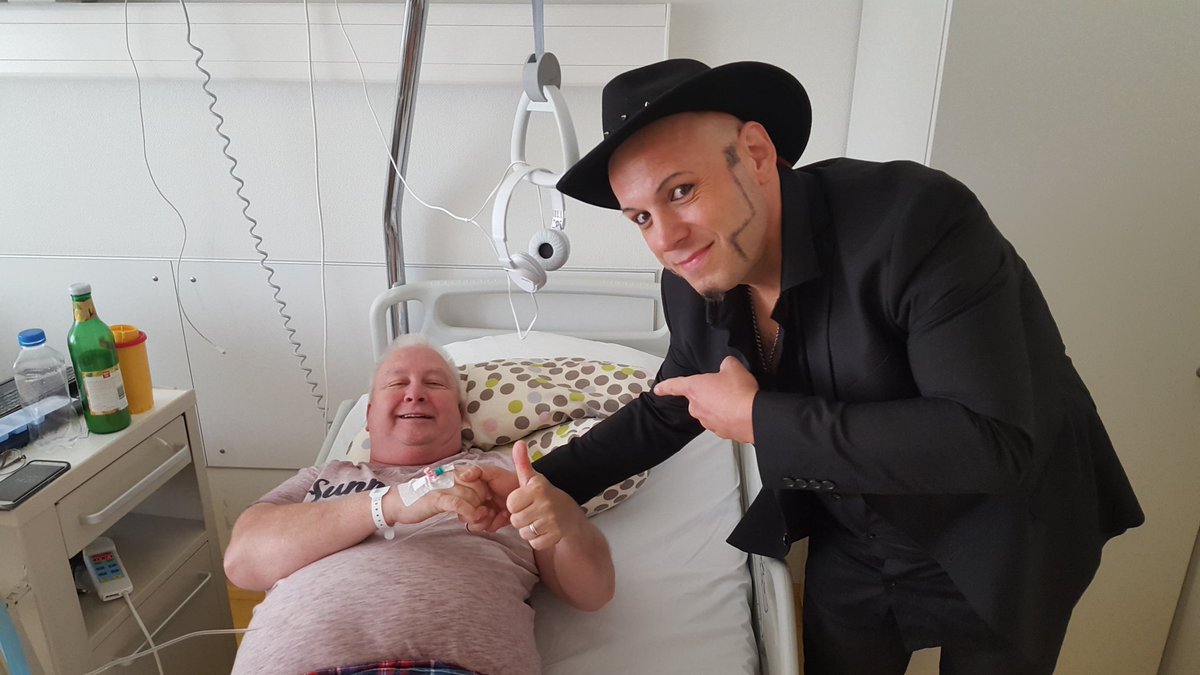 .<a href="/Ideenwanderer/">Harry Hensler</a> bis zuletzt für #Piraten gekämpft.Jetzt im Krankenhaus.Gute Besserung u <3 v <a href="/PiratenBerlin/">Piraten Berlin</a>