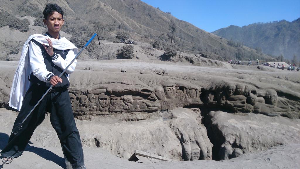 Arief_mNa's tweet photo. Bromo 1 #estjava https://t.co/eLi40GSPpT