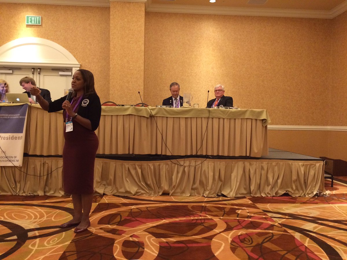 mirali_do's tweet photo. Listening to @whitefaines @bbuserdo @do_baker for AOA updates #COSGP #DOCali @AOAforDOs https://t.co/zKUHWvcKe4