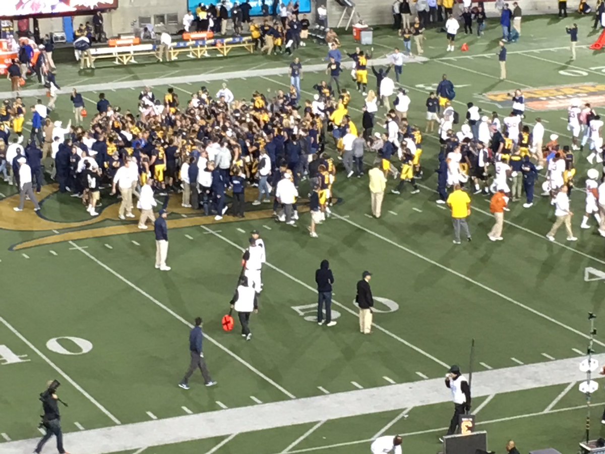 MBoortz's tweet photo. Ecstatic @UCBerkeley moment after #TEXvsCAL game. amazing game and upset by #CalBears. Many sad #Longhorns. https://t.co/xdooQHwskj