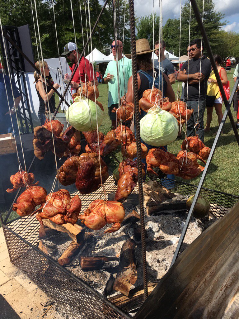 Chris Chamberlain (@ceeelcee) on Twitter photo See, <a href="/martinsbbq/">MARTIN'S BBQ JOINT</a> is thinking of @lesleyeats at their Pitmaster Playground @musiccityfw ! See, <a href="/martinsbbq/">MARTIN'S BBQ JOINT</a> is thinking of @lesleyeats at their Pitmaster Playground @musiccityfw !