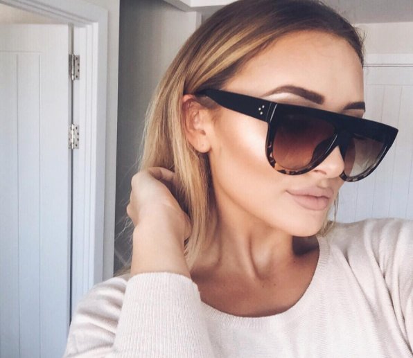 _StyleStatement's tweet image. ONE pair of these sunglasses available - £15 including signed for postage! Message to order 👀👀