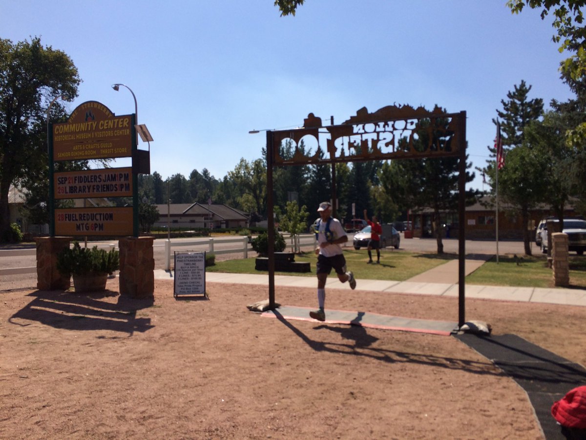 HARLAND PEELLE M7 booking it into the finish in 28:41:45 for the 2016 #MOG100