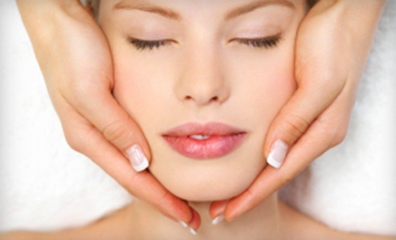 crystalclearskn's tweet photo. Dull and tired skin after the #summer? Fear not! Read our summer recovery tricks! https://t.co/K19BCYhurz #bbloggers https://t.co/WVrF4Pf0WT