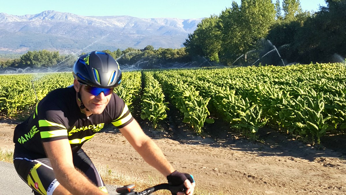 stephentarifa's tweet photo. @SaddleSkedaddle North to South Spain...riding through red pepper fields in front of the Sierra de Gredos https://t.co/46XPlYpGfz