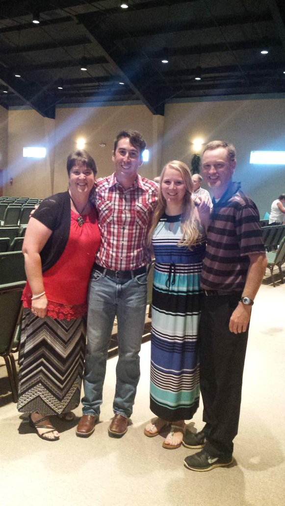 tiffanyrae_gray's tweet photo. Congratulations @Tha_Woodsta &amp; Cassie! We're so happy for you! https://t.co/AqxPdhk9Yc
