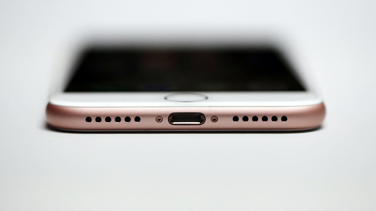 What to do with a wet iPhone 7 bit.ly/2cApyRq?utm_me… #tech https://t.co/fYXVHzzZRG