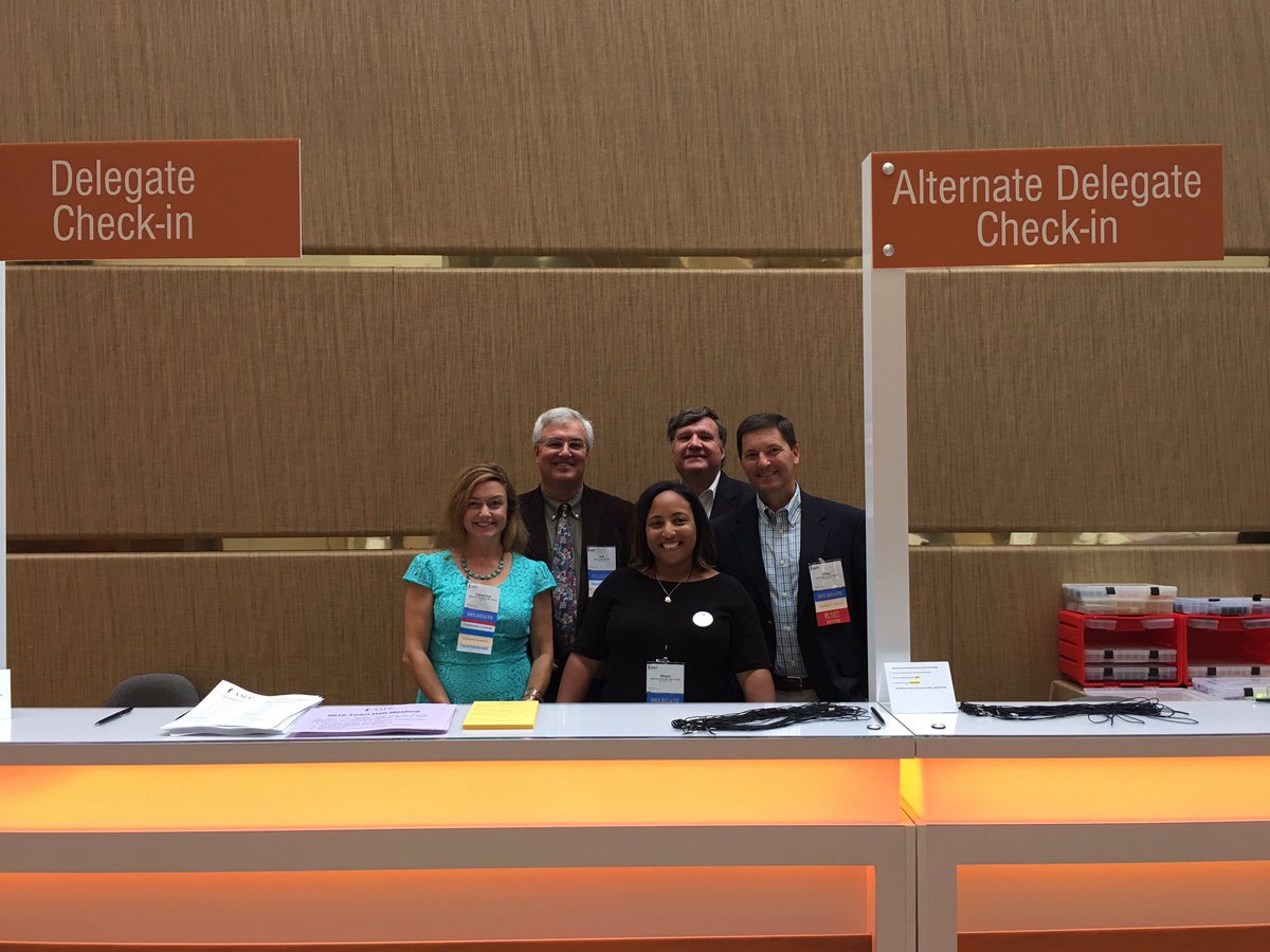 alvinblin's tweet image. Come meet this smiling group when you check in for @AAFP #CongressOfDelegates #AAFPCOD