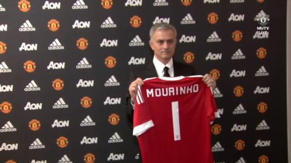 Ll0nd1n's tweet image. Can we go back to this time #exitingtime