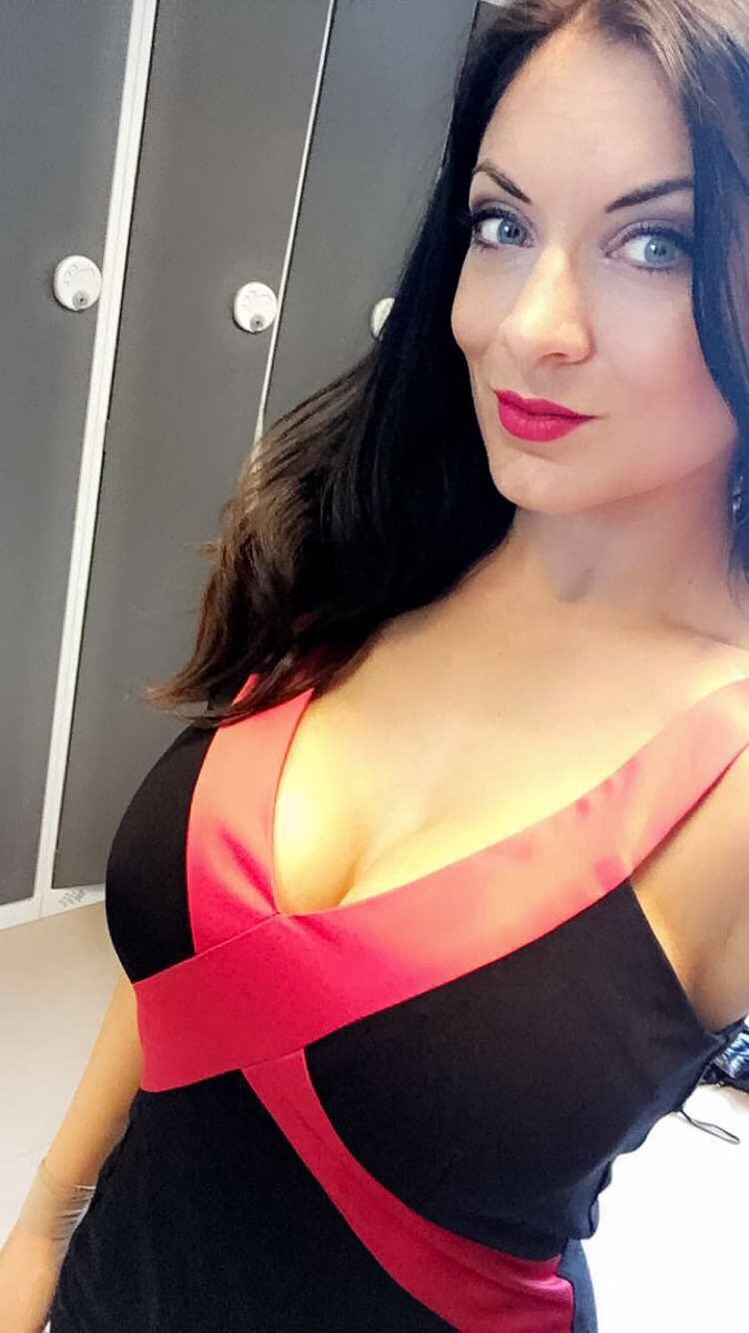 Twitter Images Dani Thompson naked photo 2017 Selfie Images Dani Thompson naked photo 2017