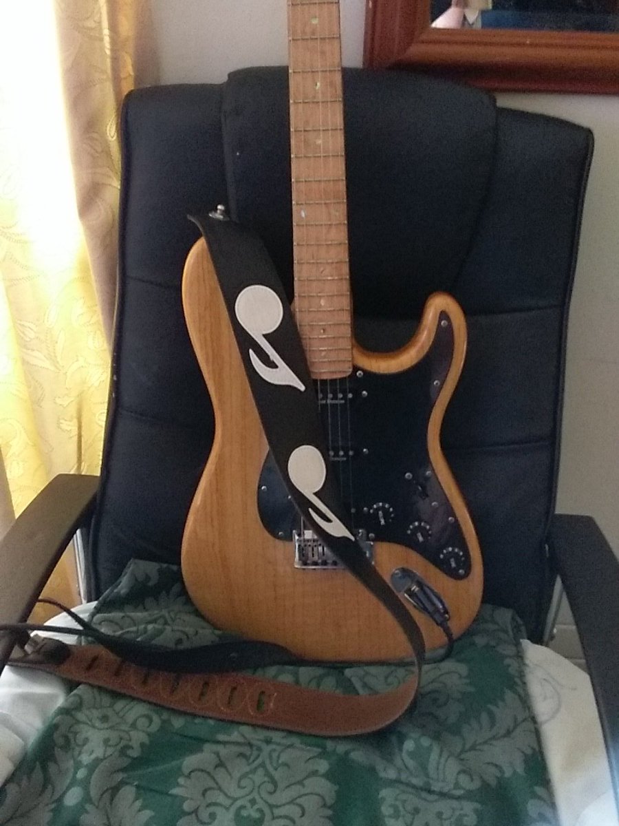 SeanCudlip's tweet photo. Me and my baby heading out to practice in a bit. #fender #blues #guitar https://t.co/A47GBYTPkE