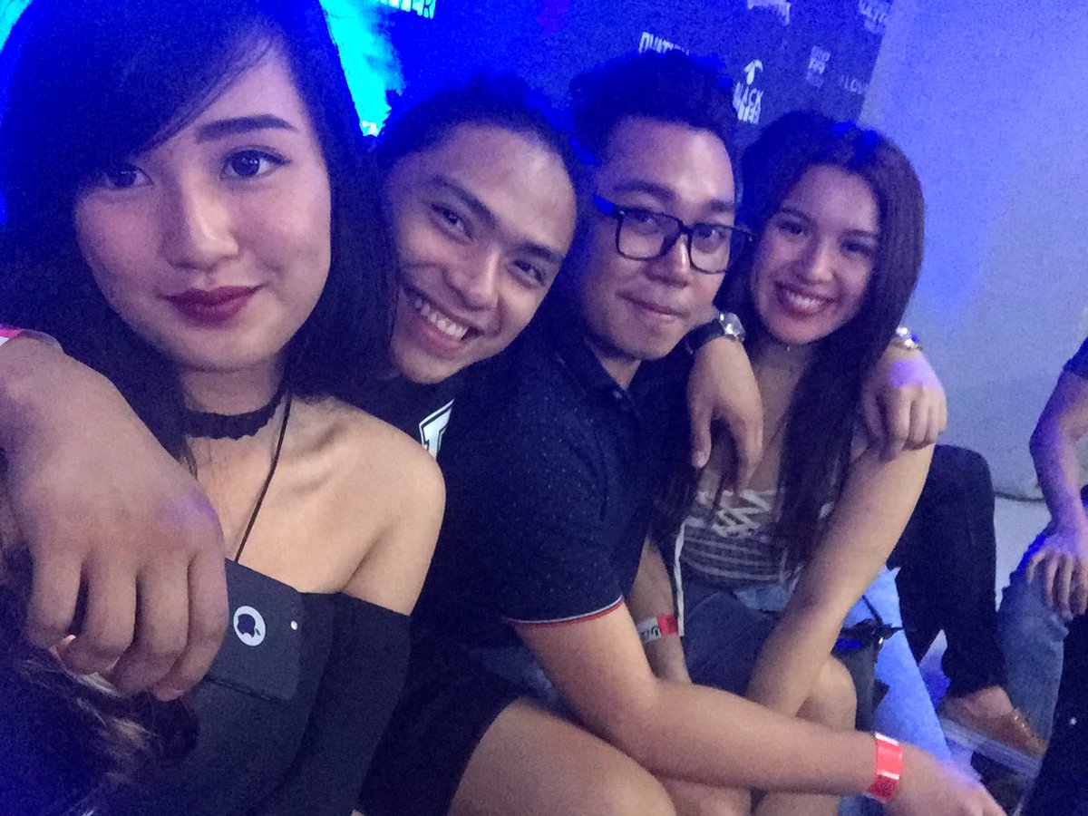 paujacob's tweet photo. No hardwell. No problem. โ๐ป๏ธ #RTU2016 https://t.co/2auaQyq2Ko
